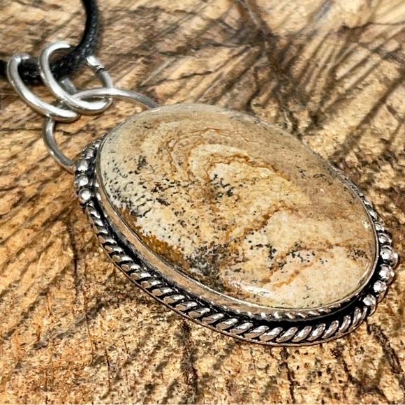 Picture Jasper Pendant 2 1/4” - Picture 14 of 17